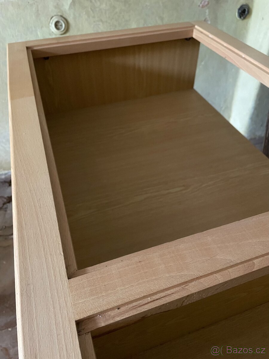 jako nové Dřevěné regály vybavení prodejny - 3