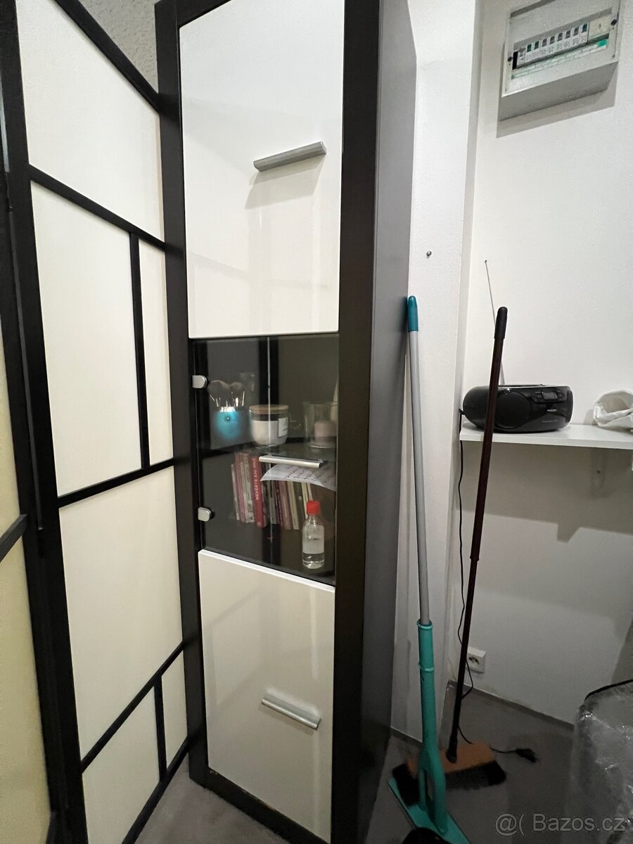 Vysoká skříň - 3