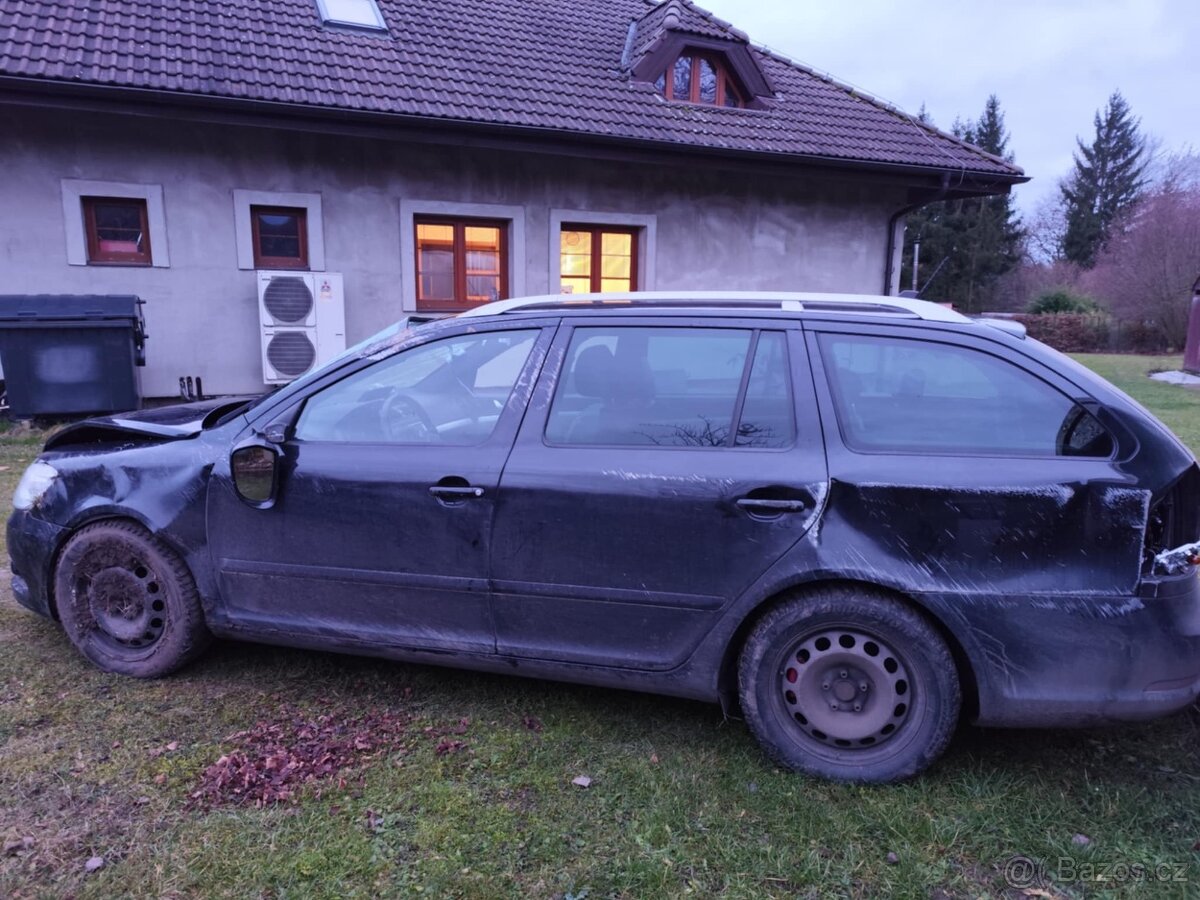 Škoda octavia 2 rs dsg facelift 2010 (BOURANÁ) - 3