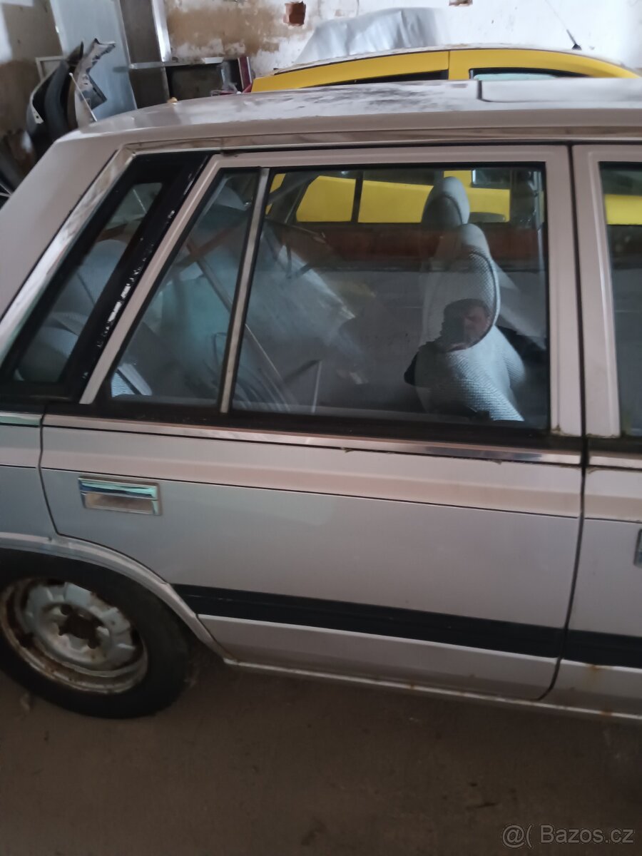 Nissan Laurel 2.8 D SGL - 3