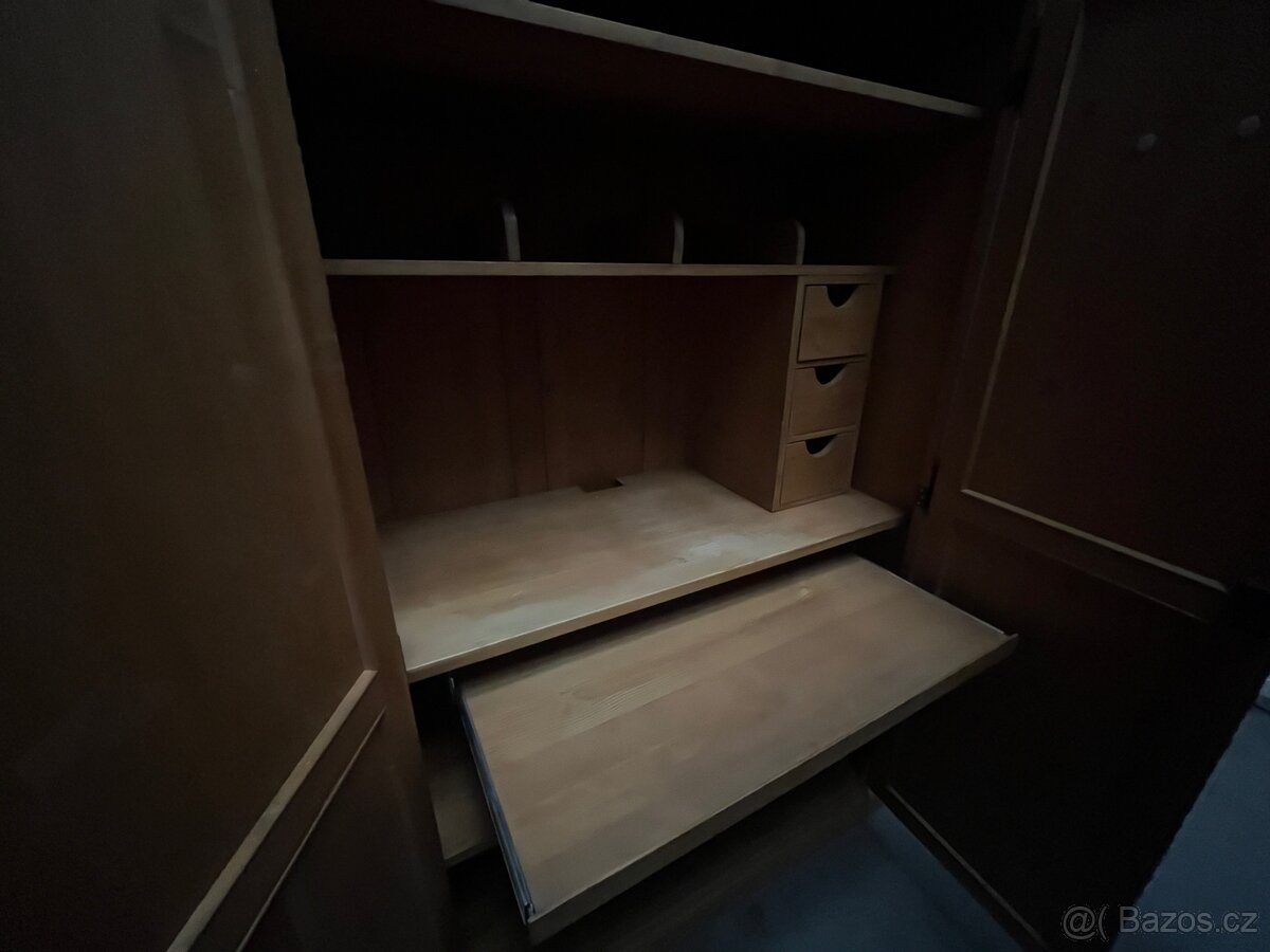 Stůl ve skříni - 3