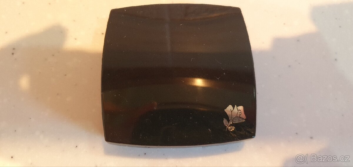 Lancome tmave cerne stiny - 3