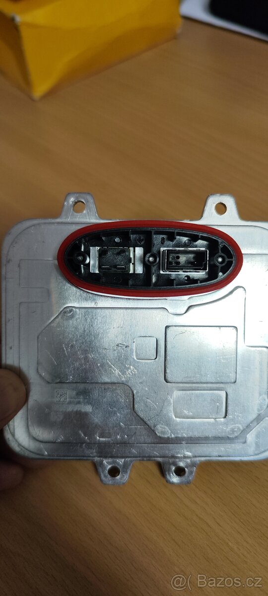 Řídící jednotka xenon Hella 5DV 009 610-40 - 3