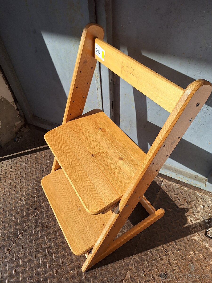 Rostoucí dřevěná židle - 3