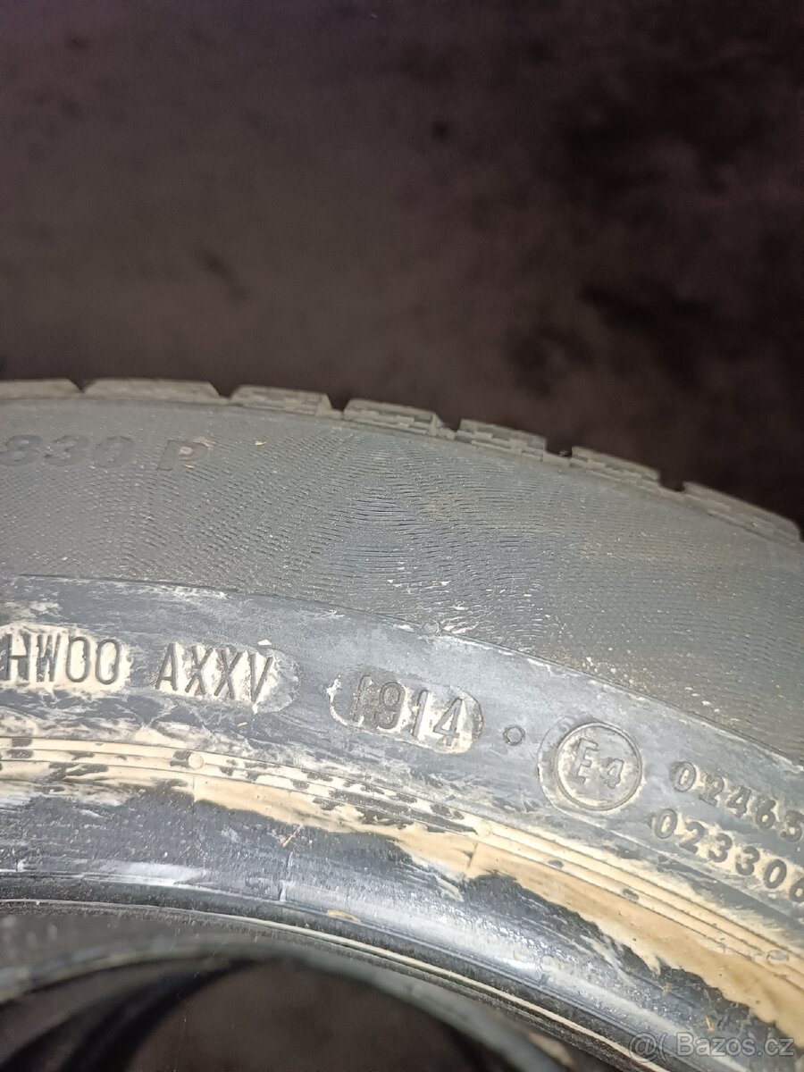Pneu 225/55 R17 - 3