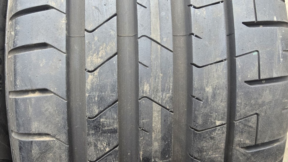 Letní pneu 255/45/19 Pirelli - 3