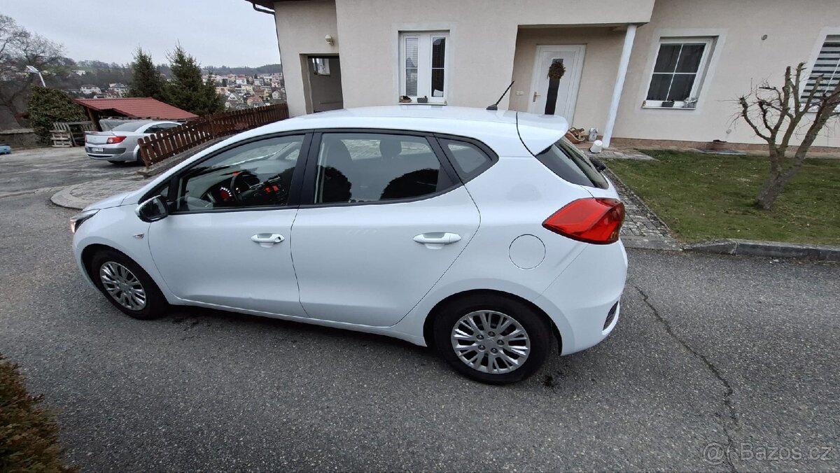 Kia Ceed 1.4 benzín - 3