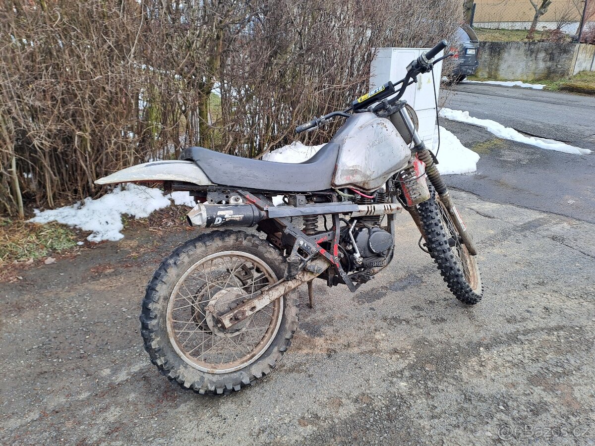 Moto cros na pole - 3