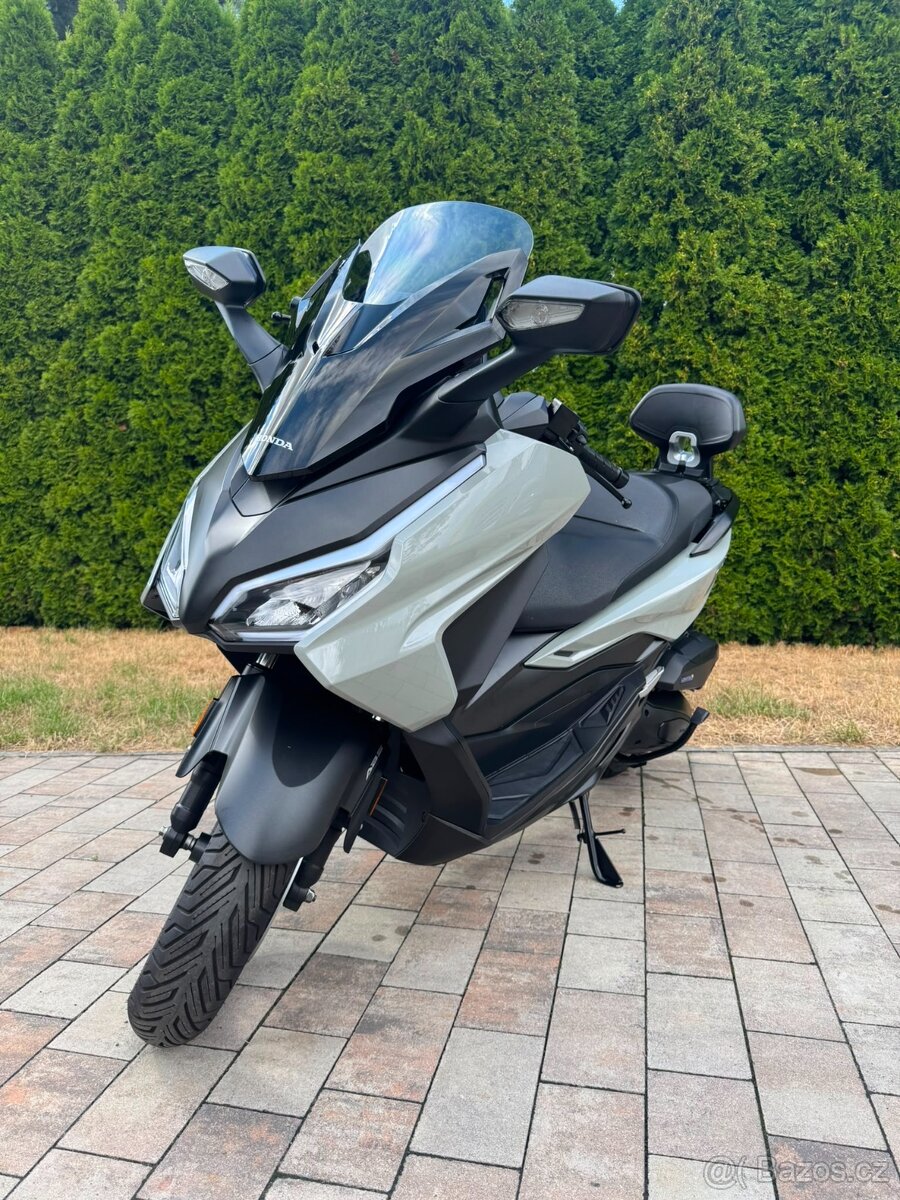 Honda Forza 125 - 3