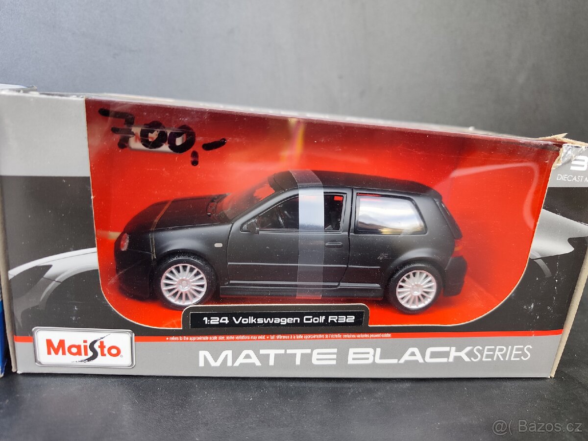 VW Golf R32 1:24 - 3