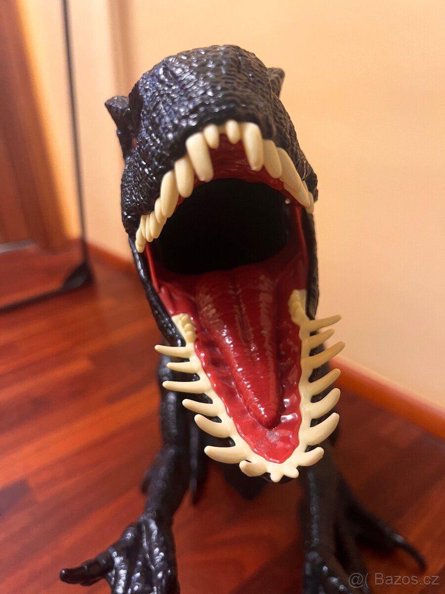Velký dinosaurus - 3