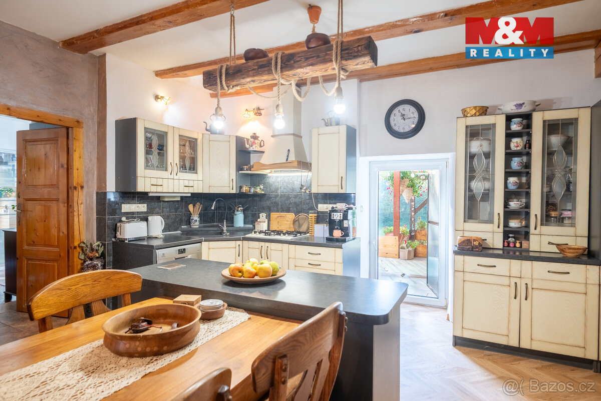 Prodej rodinného domu, 550 m², Netolice - 3