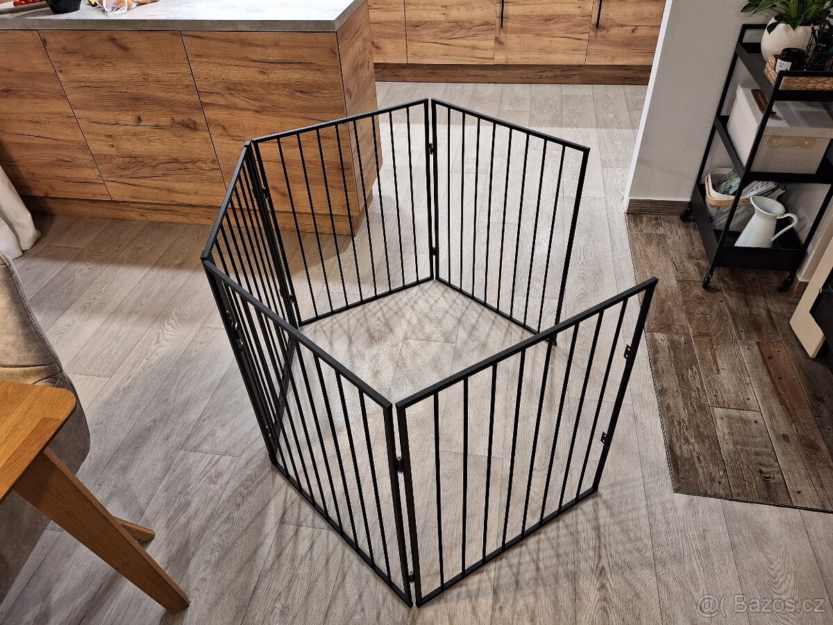 Zábrana ke krbu M.A.T. Group - 3