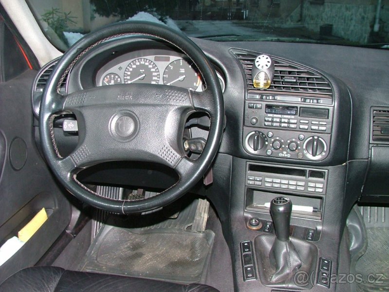 Díly na BMW (E36) sedan 325TDS - 3