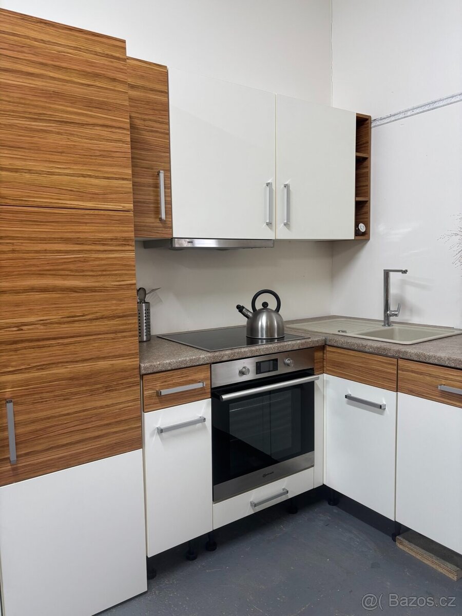 Kuchyně MELODI ve dvou barvách - 3