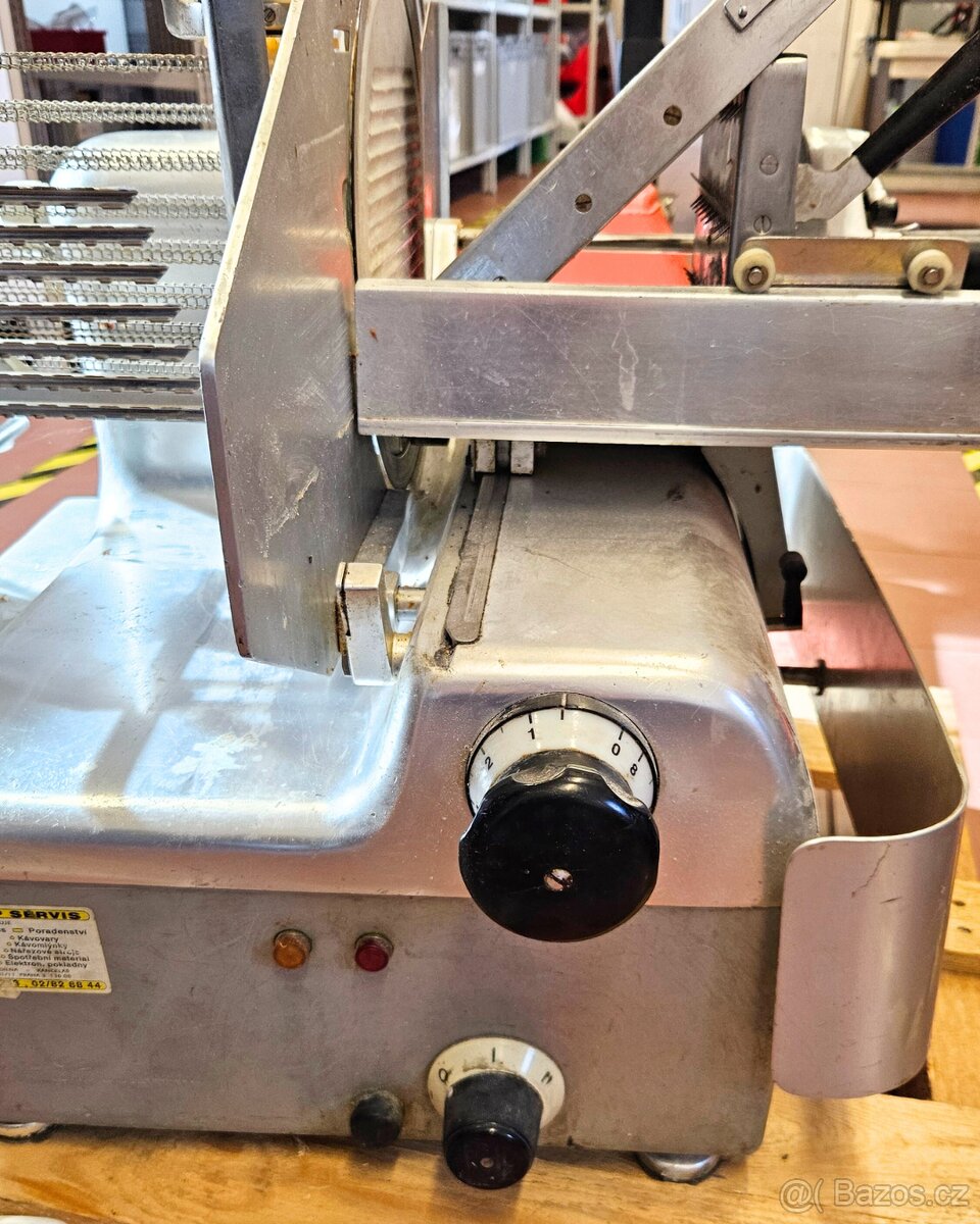 Nářezový stroj Bizerba - 3