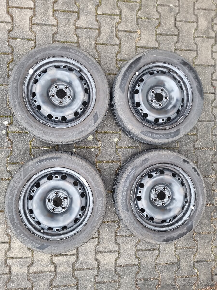 Plechová kola s pneu 195/55 R15 - 3