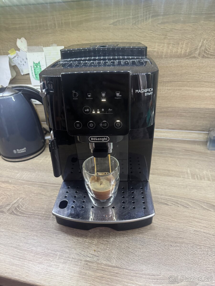 Dotykový kávovar delonghi magnifica start - 3