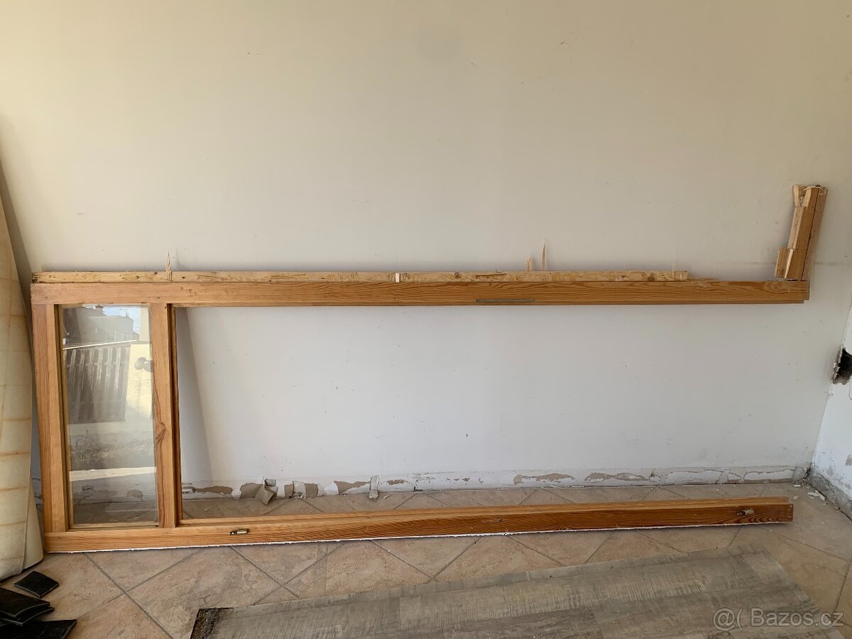 Dveře i s rámem s okýnkem - 3