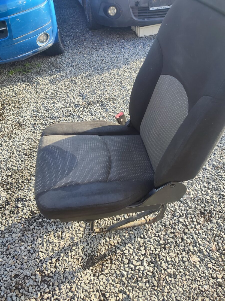 Iveco daily sedačka řidiče - 3