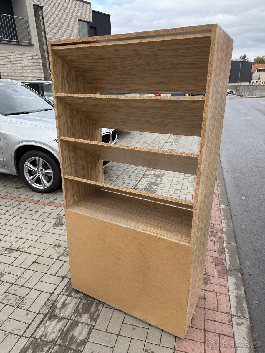 Skříň - vitrína - 3