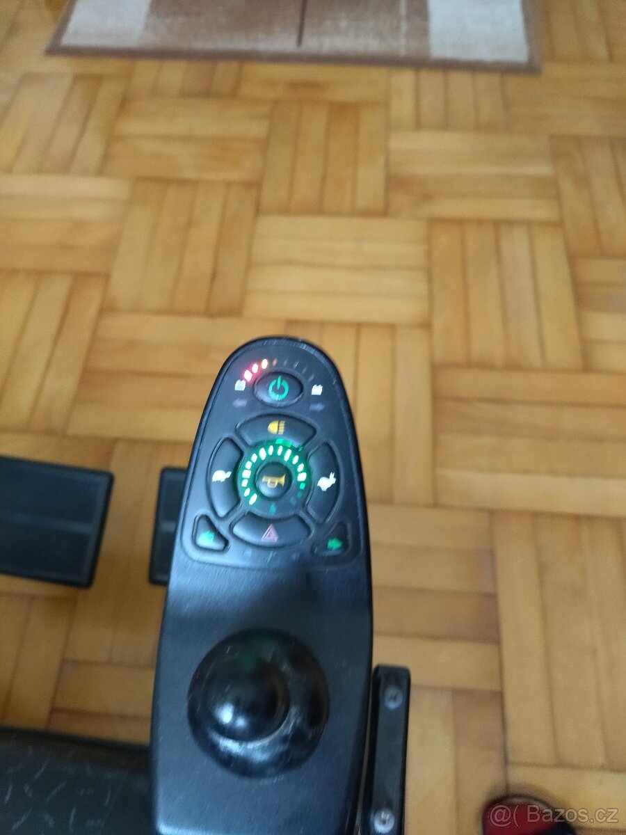 Elektrický invalidní vozík - 3