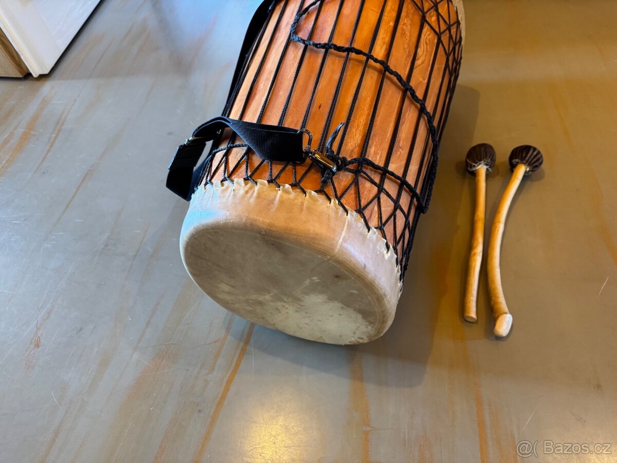 Dvouhlavý šamanský buben - 3