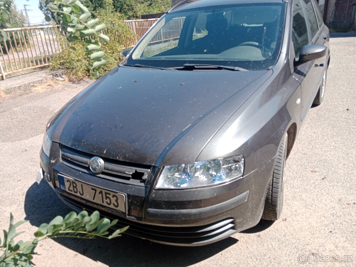 Fiat Stilo na náhradní díly - 3