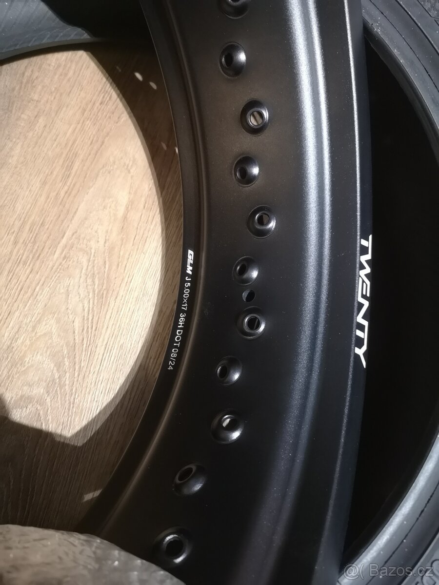 Supermoto ráfek a pneu, zadní, vše nové.