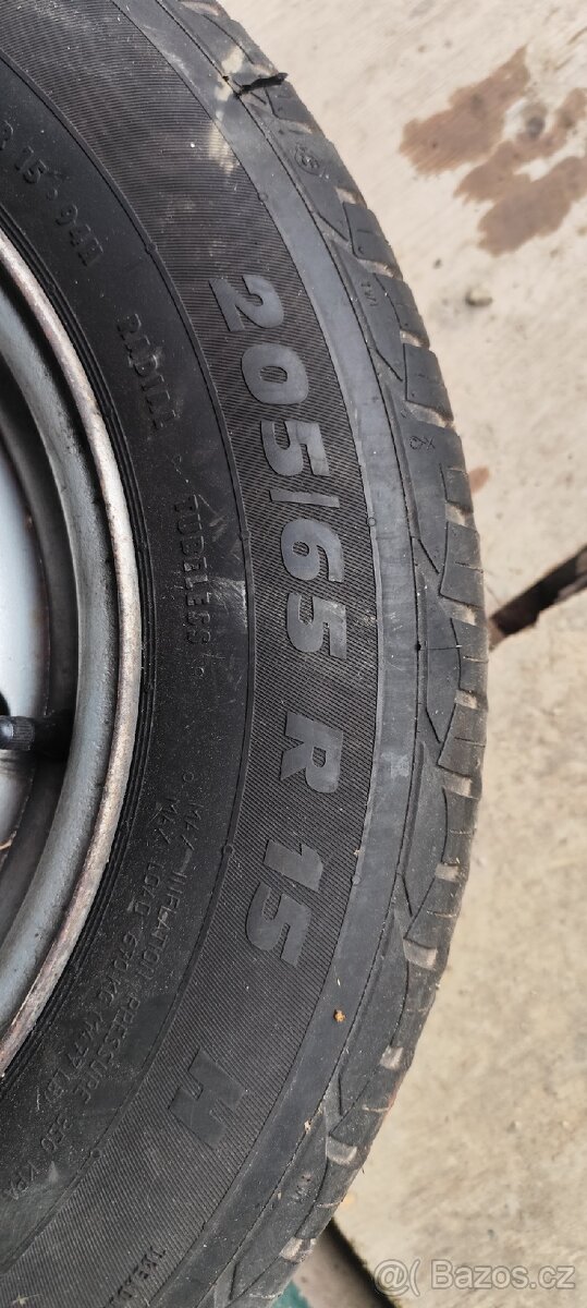 205/65 R15 - 3