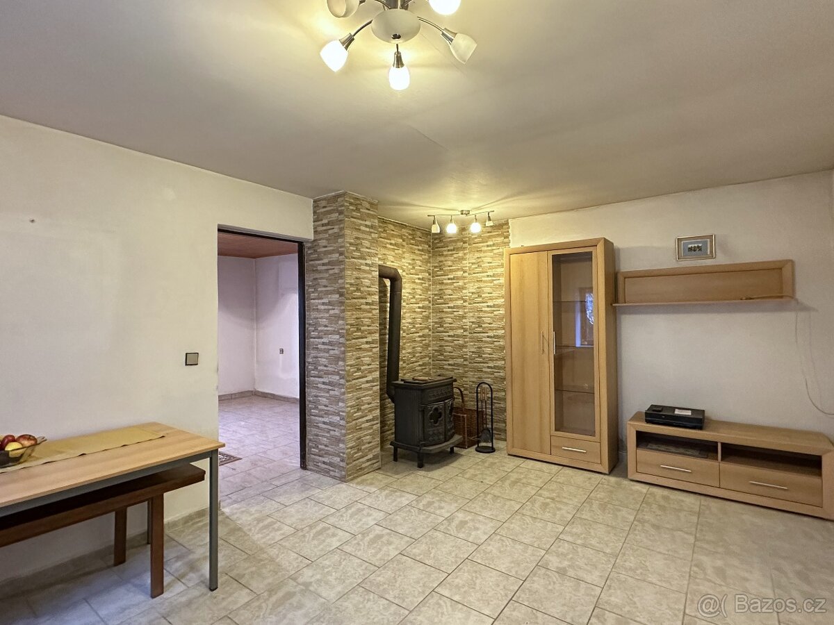 Rodinný dům k bydlení i rekreaci v Kotvrdovicích u Jedovnic - 3