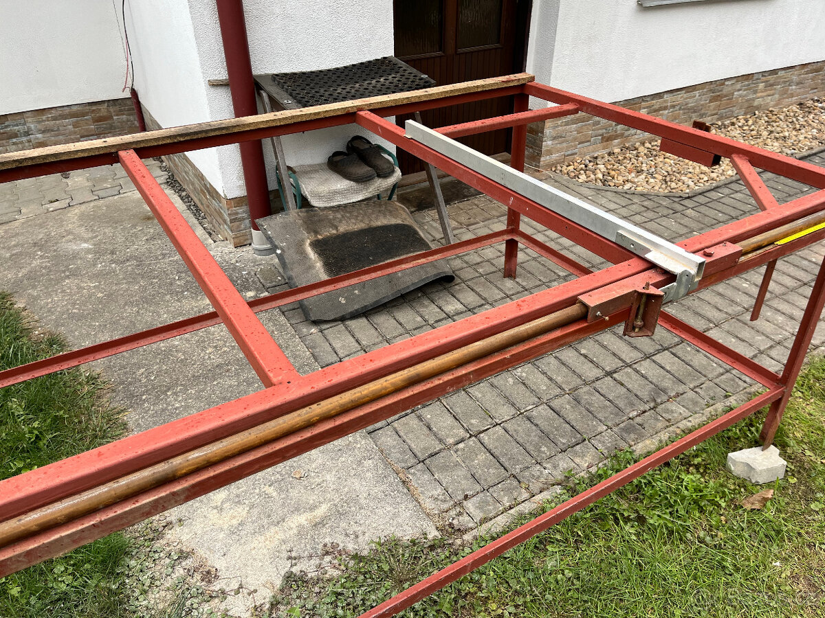 Pracovní stůl - ponk s posuvným pravítkem - 3