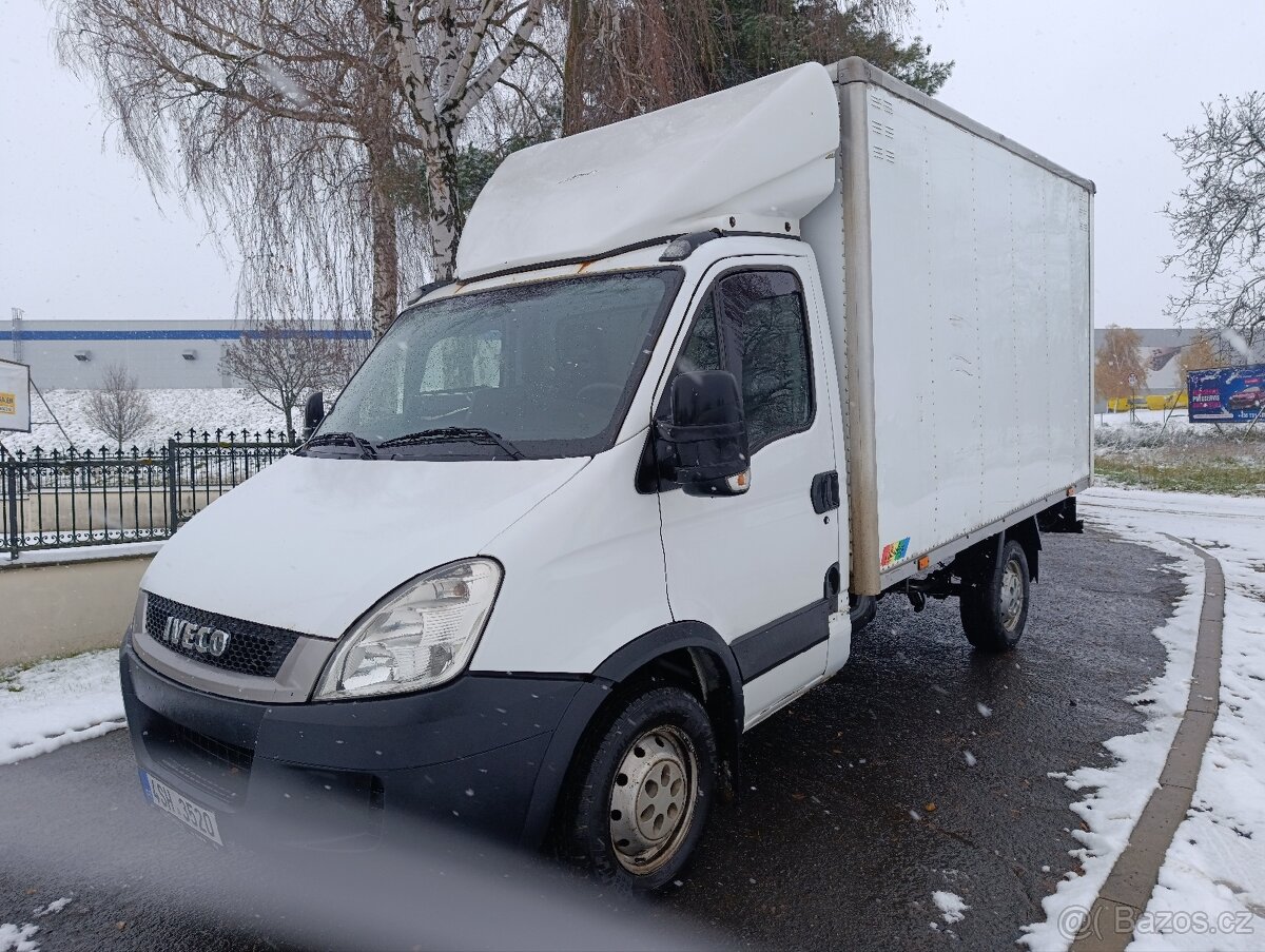 IVECO DAILY SKŘÍŇ S ČELEM 2011 - 3