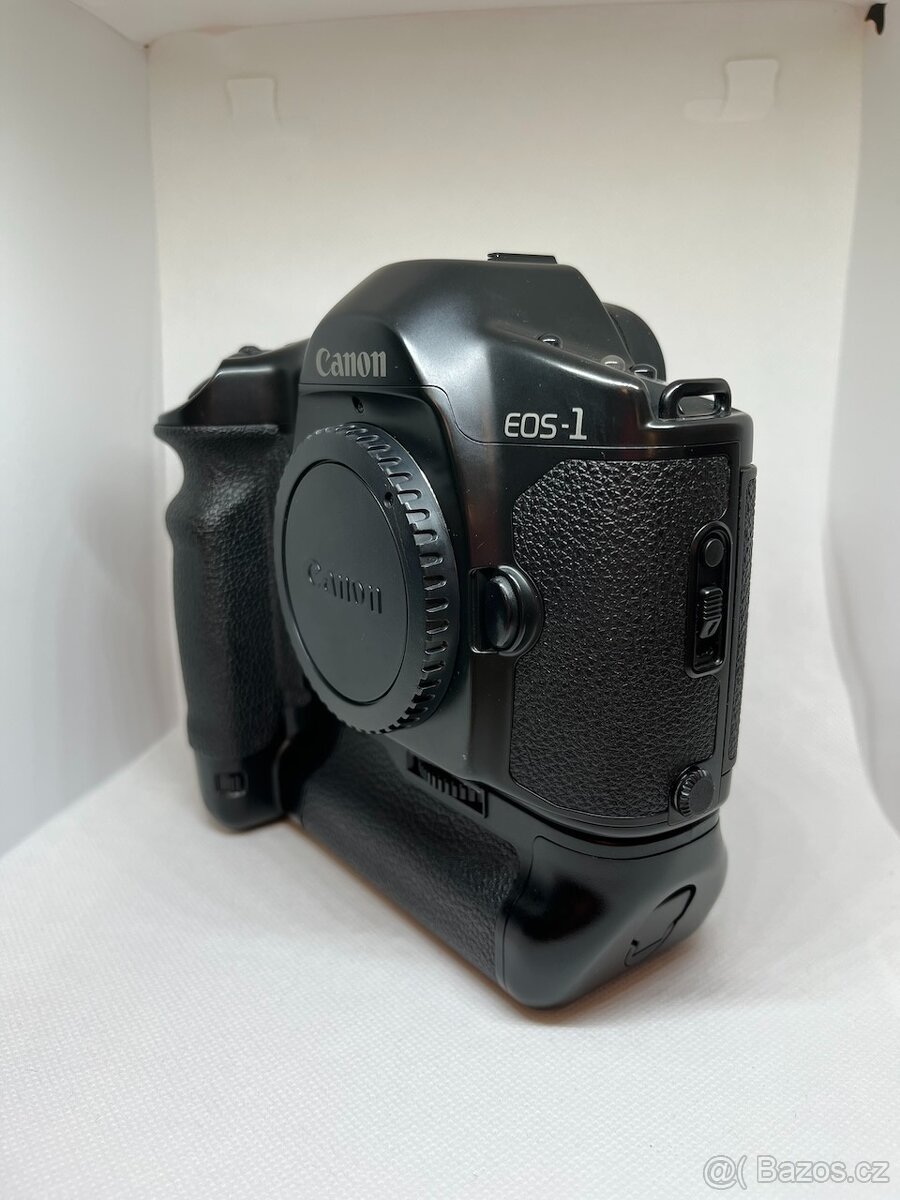 Canon EOS 1 HS - 3