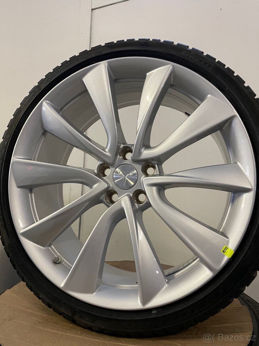 Original zimní Tesla Model 3 r20 + 235/35/20 100% - 3