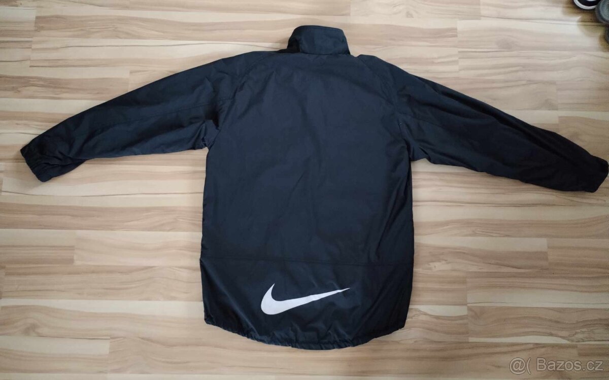 Černá šusťáková bunda Nike vel. L/XL - 3