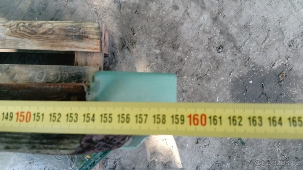 Prodám akvárium - terárium v ocelovém rámu. - 3