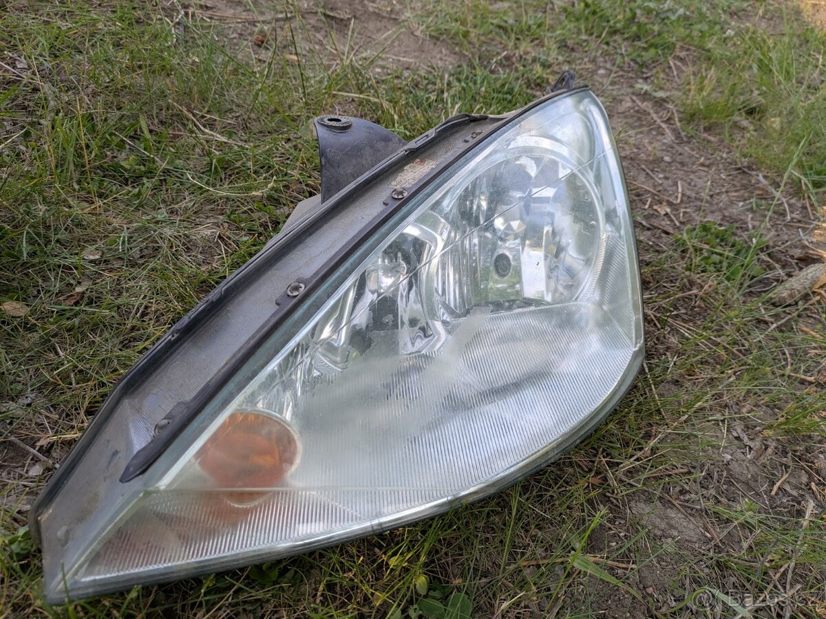 Světla Ford Focus I - zachovalé, funkcni - 3