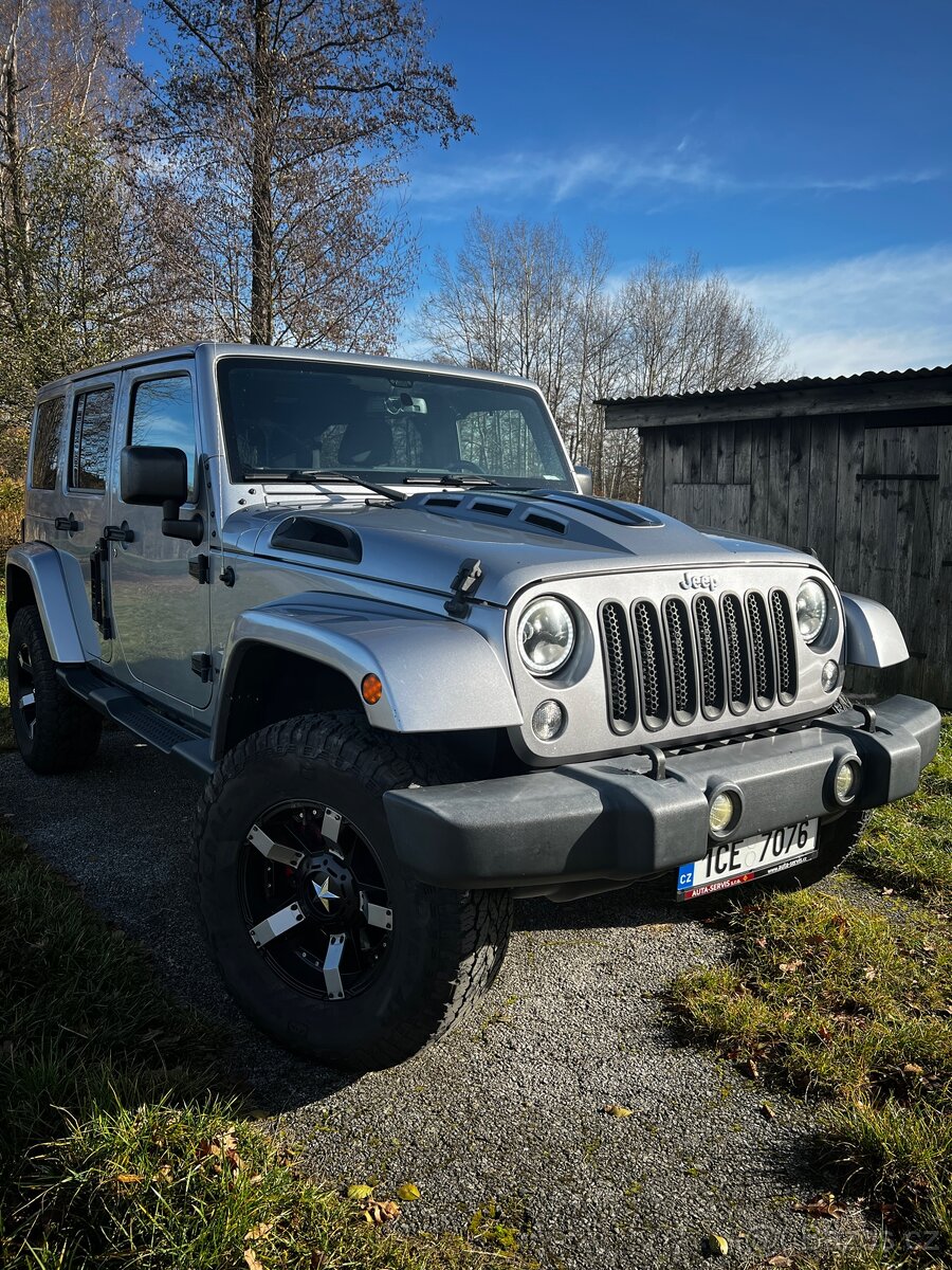 Jeep Wrangler SAHARA 2.8 nafta, 2015