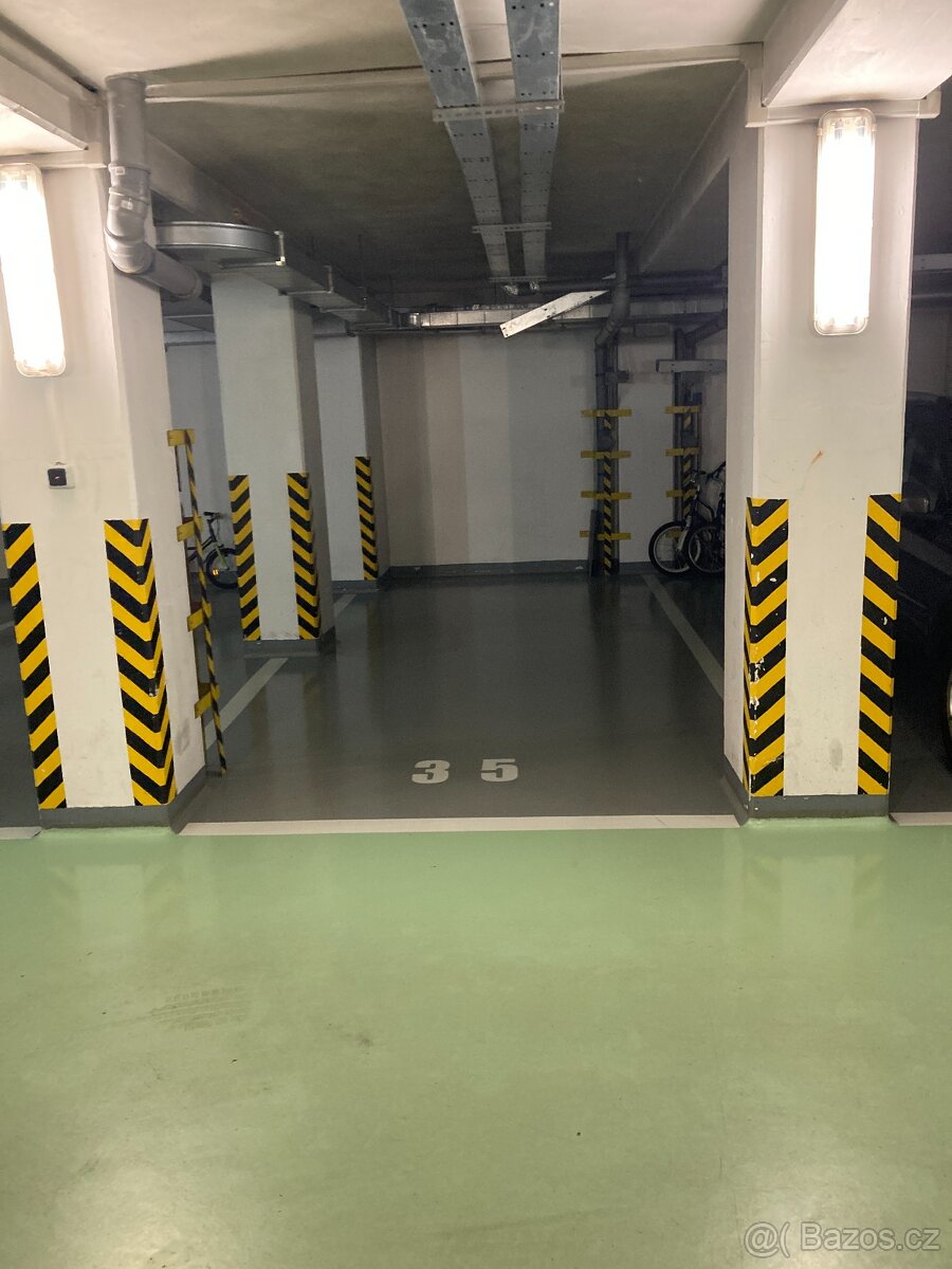 Pronajem garazoveho stani Praha 8 - 3