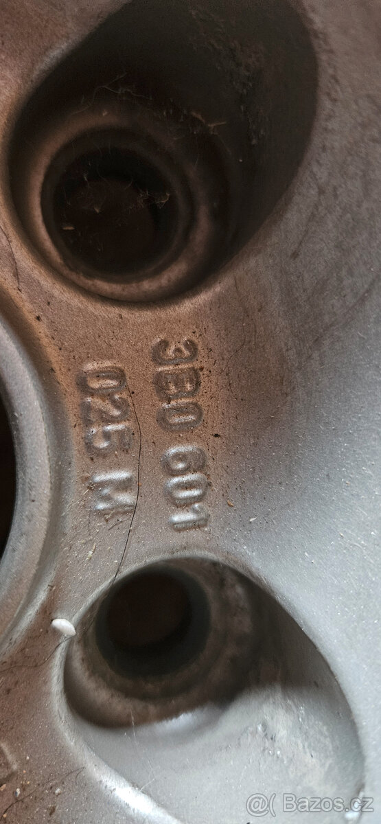 Hliniková kola VW Passat 17" sadu 4ks - 3