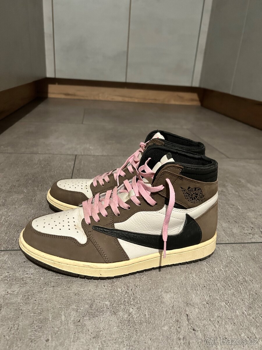 “Nike Air Jordan 1 High - Travis Scott Dark Mocha” - 3