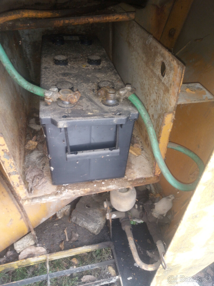 Nakladač HON UN053 - 3