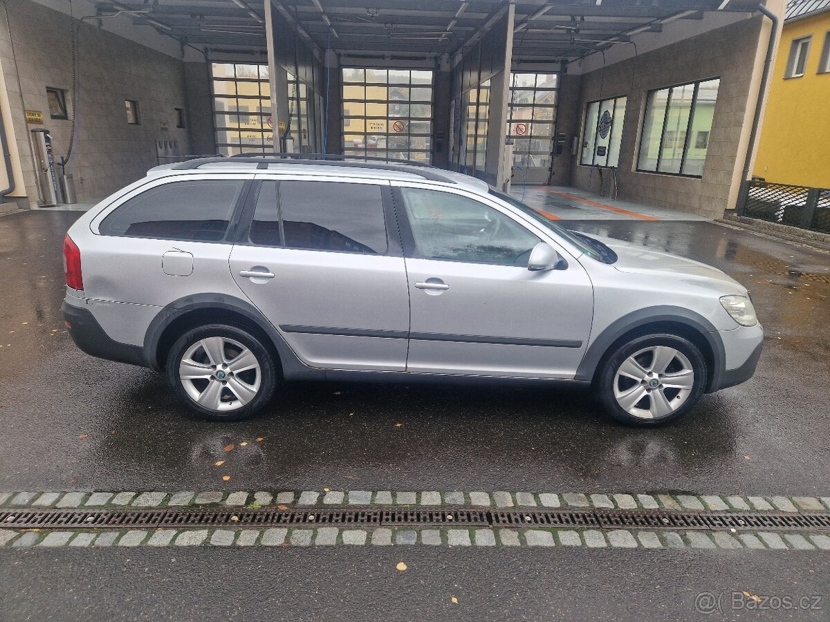 Škoda Octavia Scout 2.0 TDI - 3