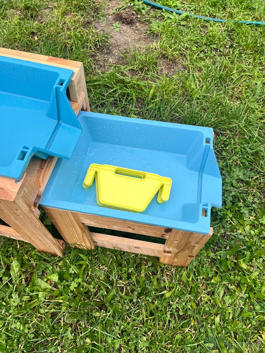 Sada stolu na hrani s vodou - 3