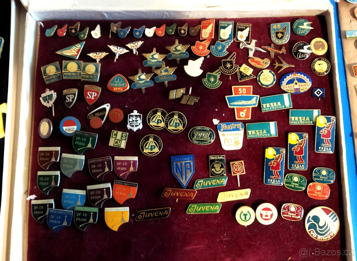 různé staré odznaky - 3