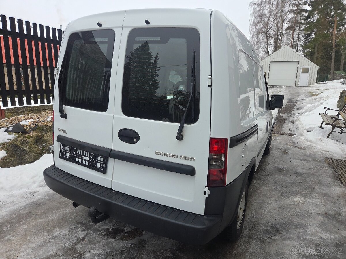 Opel Combo 1.3CdTi 97000km TOP STAV Nová STK - 3