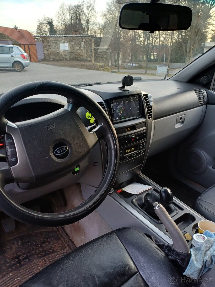 Automobil kia sorento 2.5 crdi - 3