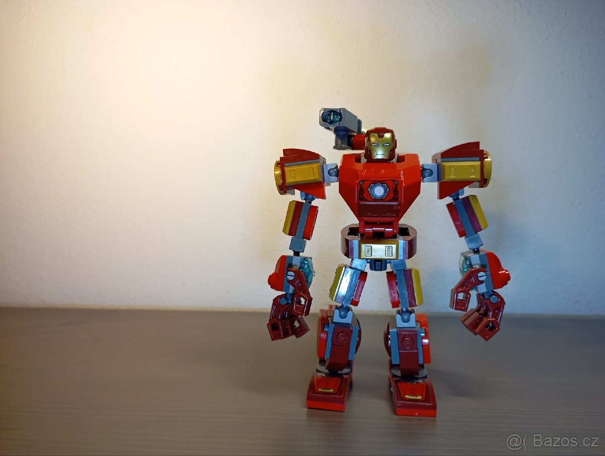 Lego Ironman robot - 3