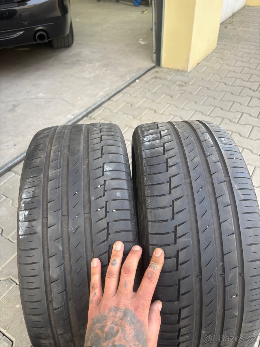 Continental 225/40/18 - 3